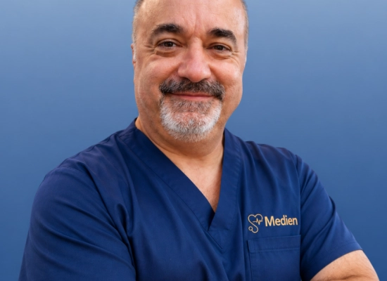 Dr. Lukács Róbert